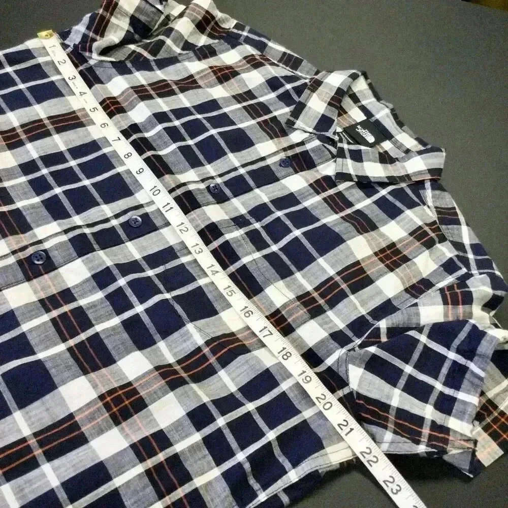 The North Face Mens‎ Navy Blue Plaid Short Sleeve Button-Down Shirt Size Medium